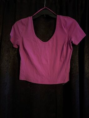 lululemon athletica Magenta V-Neck Crop Top